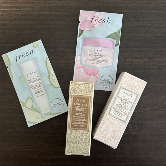 Beauty Samples Bundle ✨ - Picture 5 of 7